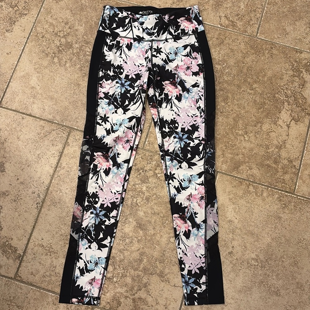 Workout pants